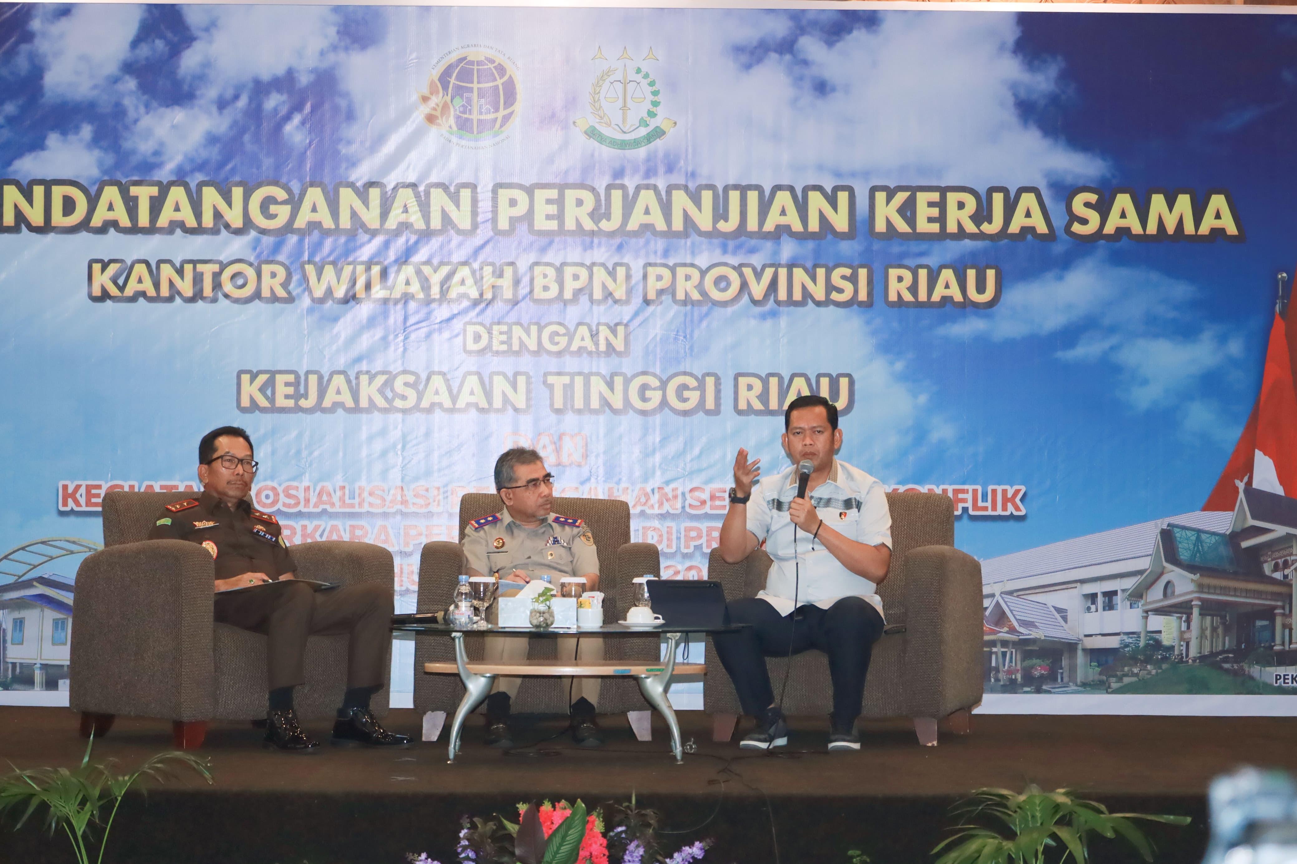 DEMI CEGAH MAFIA TANAH, DIRRESKRIMUM POLDA RIAU BERIKAN SOSIALISASI KEPADA BPN DAN KEJAKSAAN SE PROVINSI RIAU